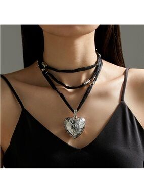 Vintage Silver Heart Pendant Multi-Strand Black Choker Necklace